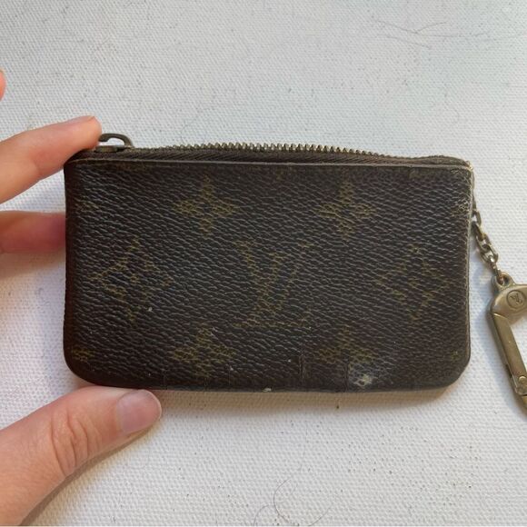 Louis Vuitton Monogram Key Cles Keychain Coin Pouch Zip PROJECT FLAW - Picture 3 of 7